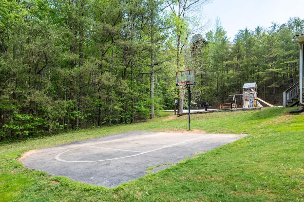 Smoke Of The Mountains Villa Gatlinburg Exterior photo